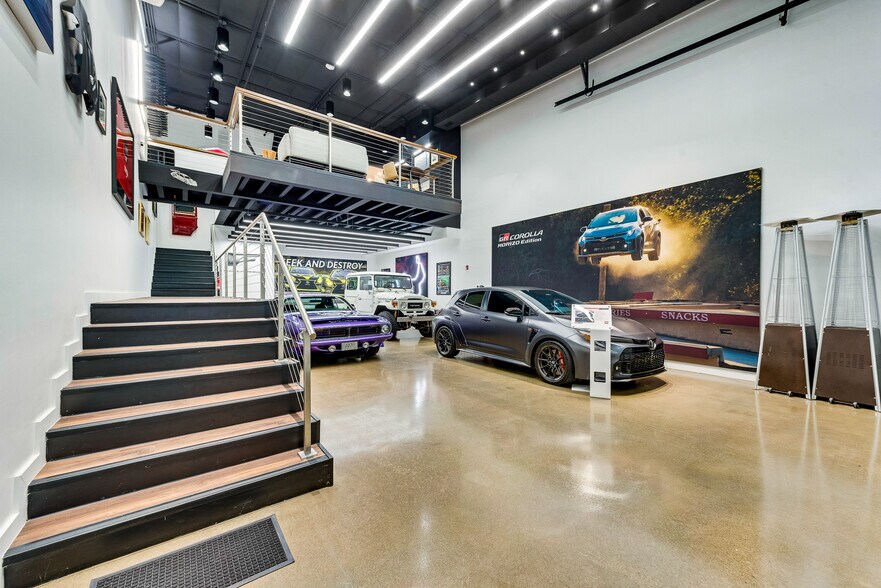 More Photos Of 6767 All Stars Ave, Frisco Self Storage For Sale