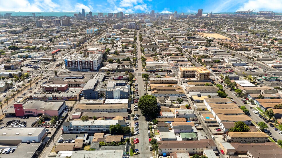 More Photos Of 1885-1887 Locust Ave, Long Beach Apartments For Sale