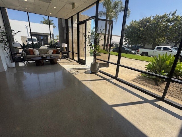 More Photos Of 11621 Markon St, Garden Grove Manufacturing For Lease