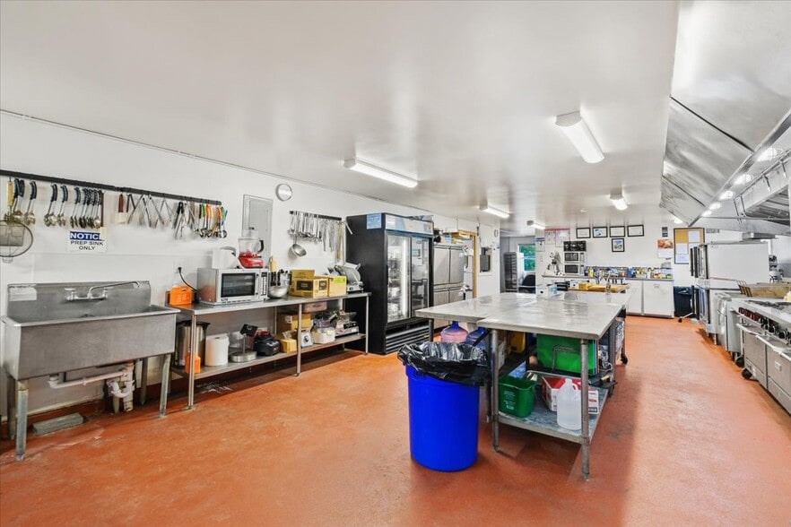 More Photos Of 64 White Dr, Milan Specialty For Sale