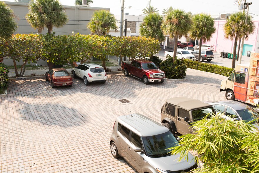 More Photos Of 17-25 S J St, Lake Worth Restaurant For Sale