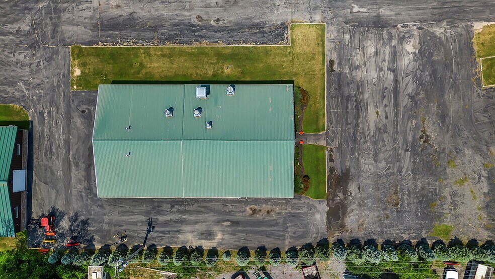 More Photos Of 7120 Seneca St, Elma Warehouse For Lease