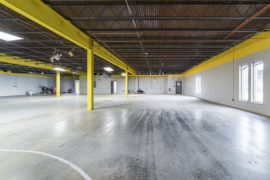More Photos Of 2650-2680B Indian Ripple Rd, Beavercreek Unknown For Lease