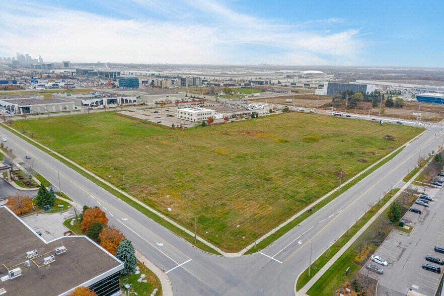 More Photos Of 70 Superior Blvd, Mississauga Land For Sale