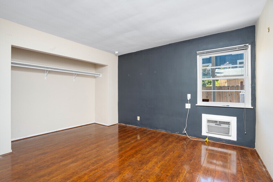 More Photos Of 12334 Moorpark St, Studio City Apartments For Sale