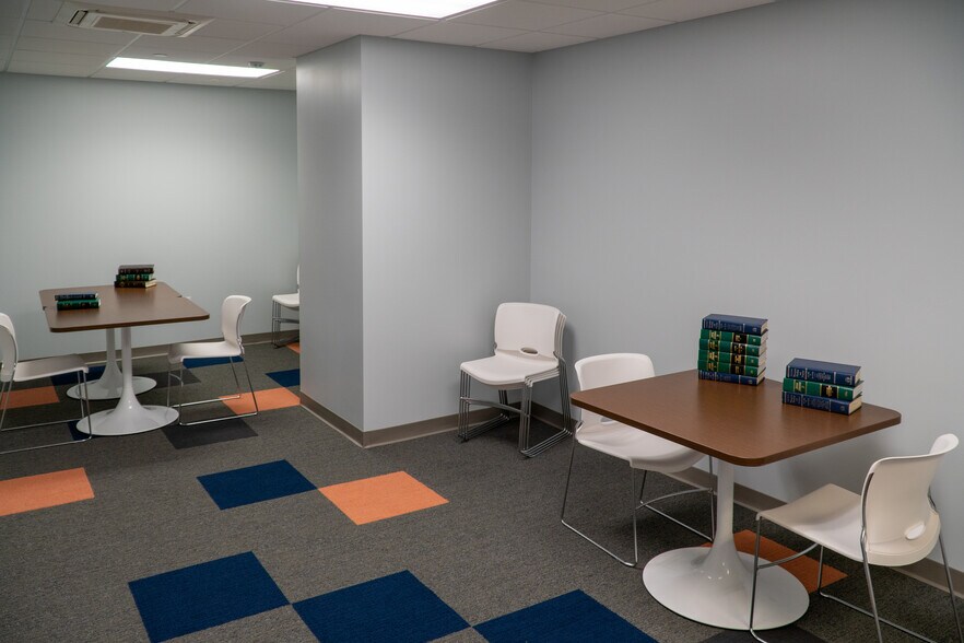 More Photos Of 312 E Wisconsin Ave, Milwaukee Medical For Sale