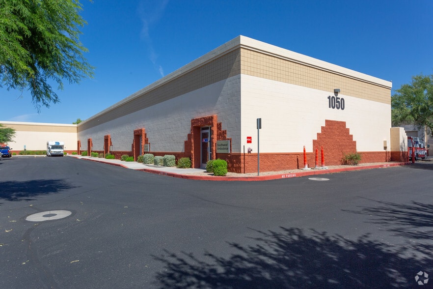 Primary Photo Of 1050 N Eliseo Felix Jr Way, Avondale Warehouse For Lease