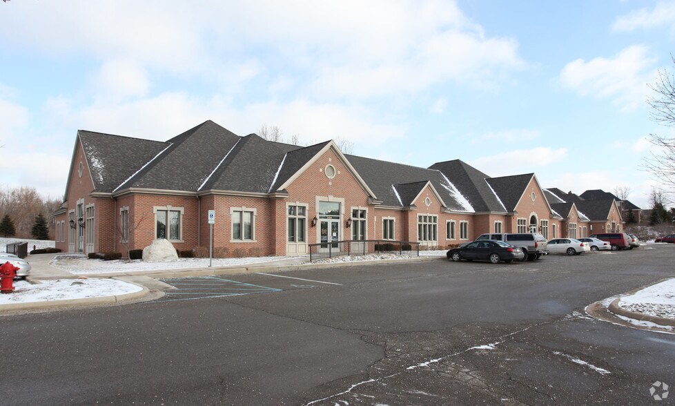 More Photos Of 2104 Jolly Rd, Okemos Office For Sale
