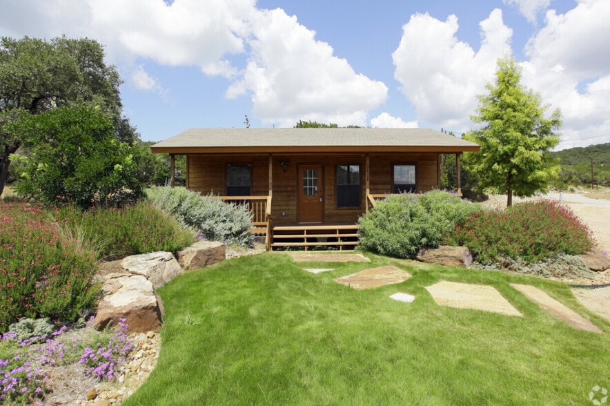 More Photos Of 3434 FM 2673, Canyon Lake Freestanding For Sale