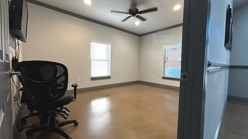 More Photos Of 2851 Joe Dimaggio Blvd, Round Rock Medical For Lease