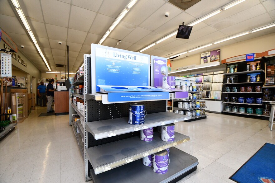 More Photos Of 7118 Harrisburg Blvd, Houston Medical For Sale