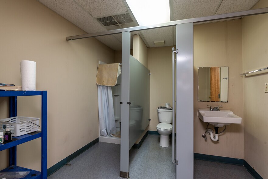 More Photos Of 5211 Union Rd., Gastonia Warehouse For Sale