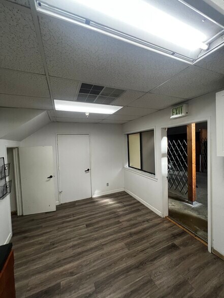 More Photos Of 222 Dore St, San Francisco Warehouse For Lease