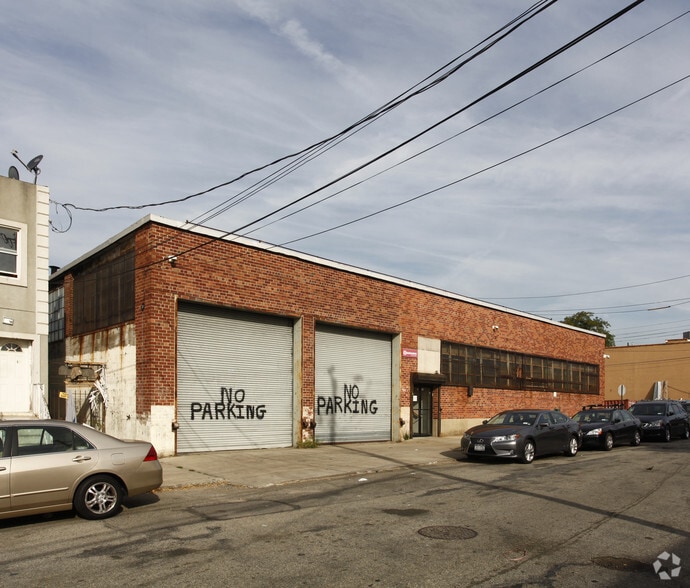 More Photos Of 54-60 46th St, Maspeth Warehouse For Lease