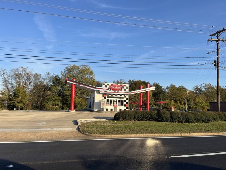 More Photos Of 6720 Highway 45 Alt S, West Point Restaurant For Sale