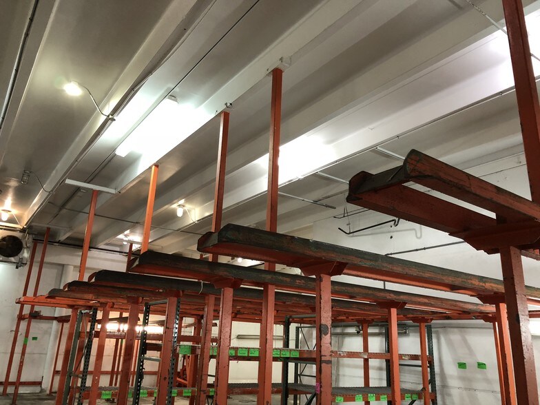 More Photos Of 1370-1380 NW 22nd St, Miami Warehouse For Lease