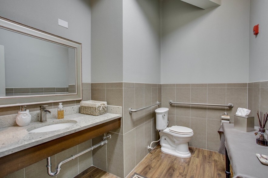 More Photos Of 2960 Long Prairie Rd, Flower Mound Medical For Lease