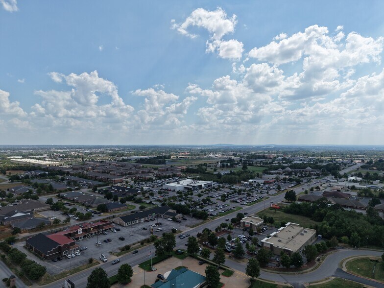 More Photos Of 2505 S Walton Blvd, Bentonville General Retail For Sale