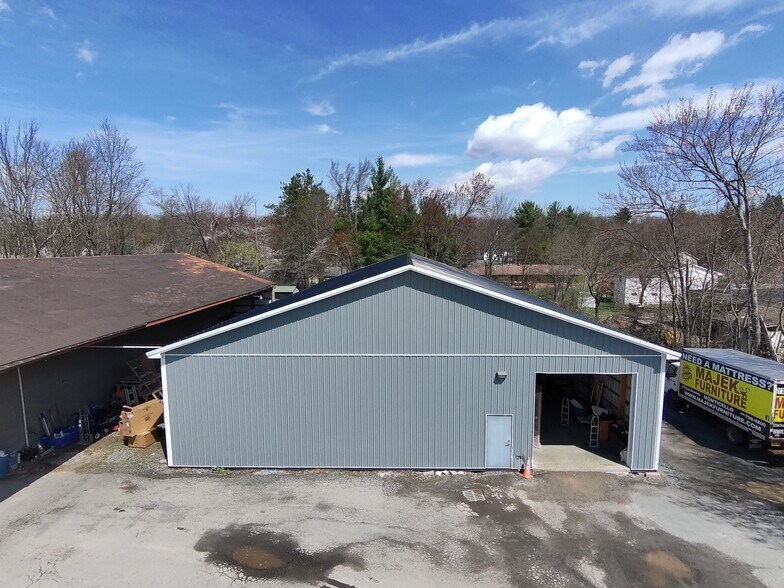 More Photos Of 314 E Broadway, Monticello Freestanding For Sale
