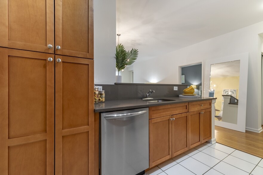 More Photos Of 50 Chelsea Ave, Long Branch Apartments For Lease