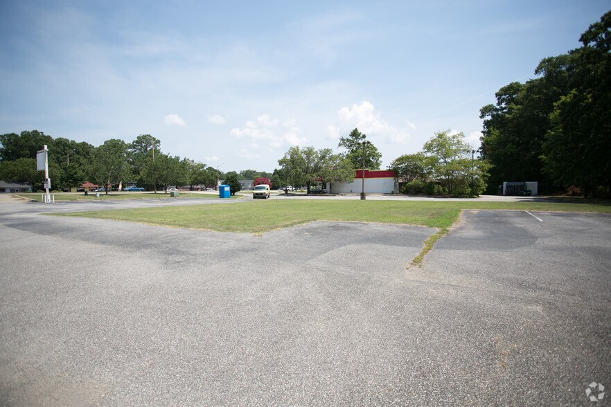 More Photos Of 690 J Clyde Morris Blvd, Newport News Land For Sale