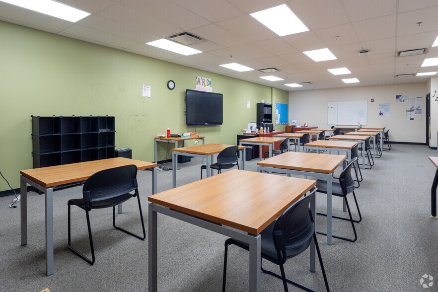 More Photos Of 6057 S Western Ave, Chicago Freestanding For Sale