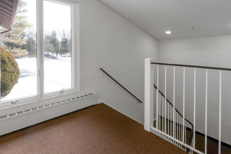 More Photos Of 195 W Clarkstown Rd, New City Specialty For Sale