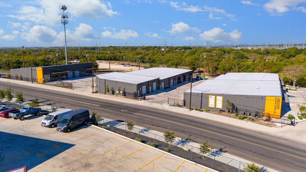 More Photos Of 4503 N Stahl Park, San Antonio Unknown For Lease