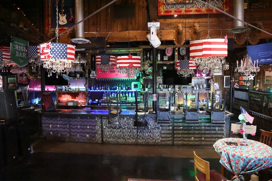 More Photos Of 3330 N Academy Blvd, Colorado Springs Bar For Sale