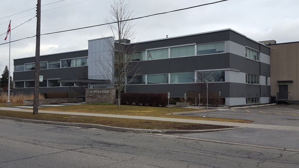 More Photos Of 35 Oak St, Toronto Manufacturing For Lease