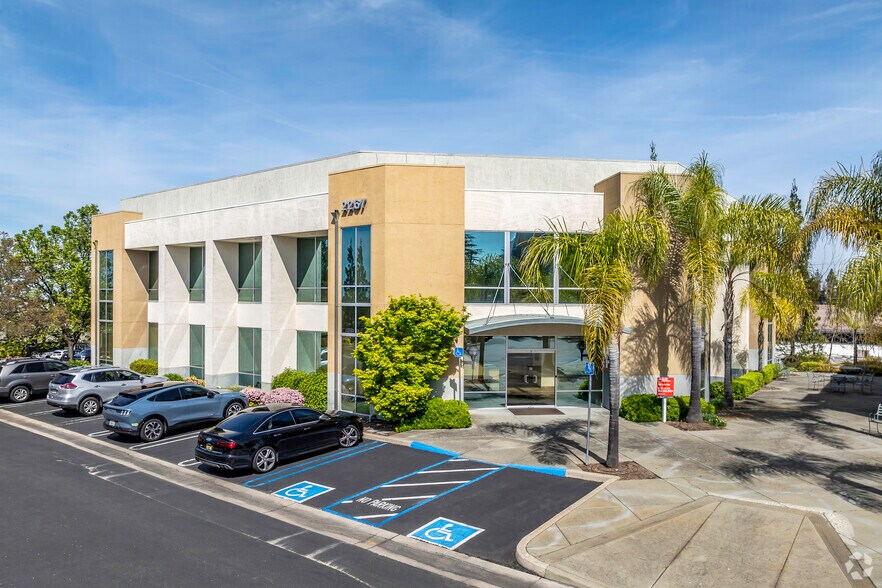 Primary Photo Of 2267 Lava Ridge Ct, Roseville Office For Lease