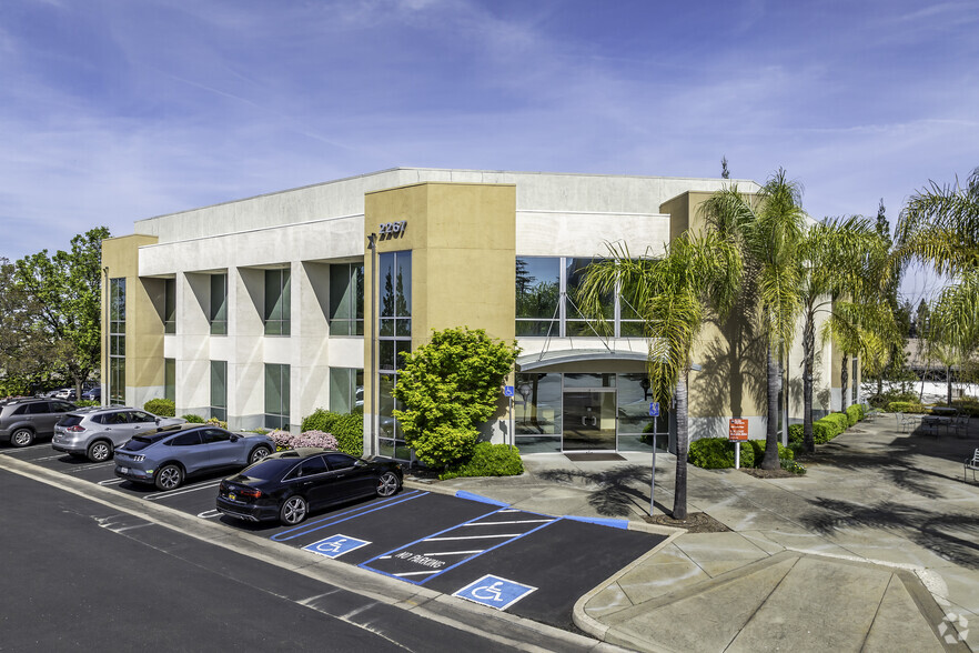 Primary Photo Of 2267 Lava Ridge Ct, Roseville Office For Sale