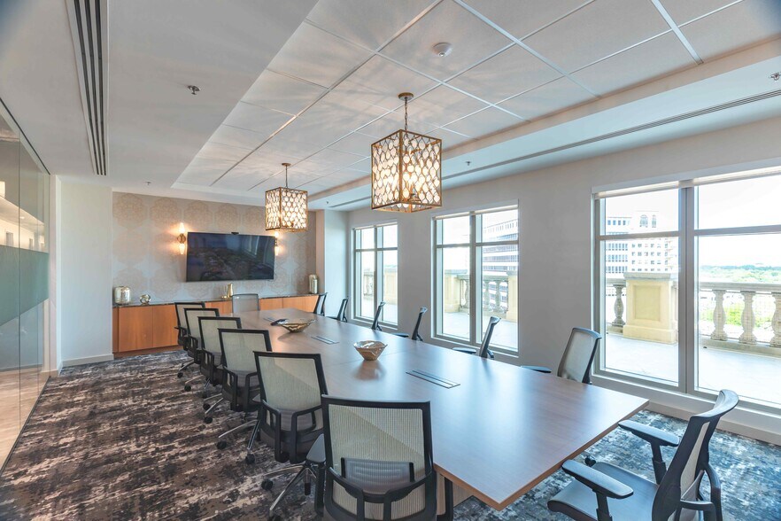 More Photos Of 121 Alhambra Plz, Coral Gables Coworking Space