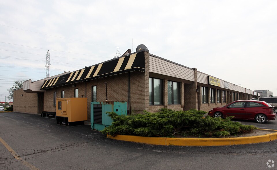 More Photos Of 557 Dixon Rd, Toronto General Retail For Sale