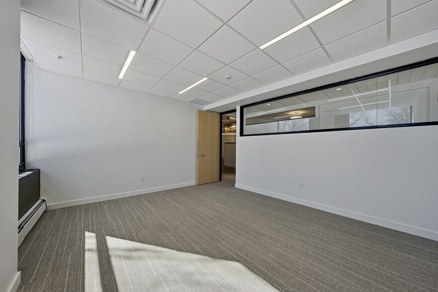 More Photos Of 355 Main St, Armonk Unknown For Lease