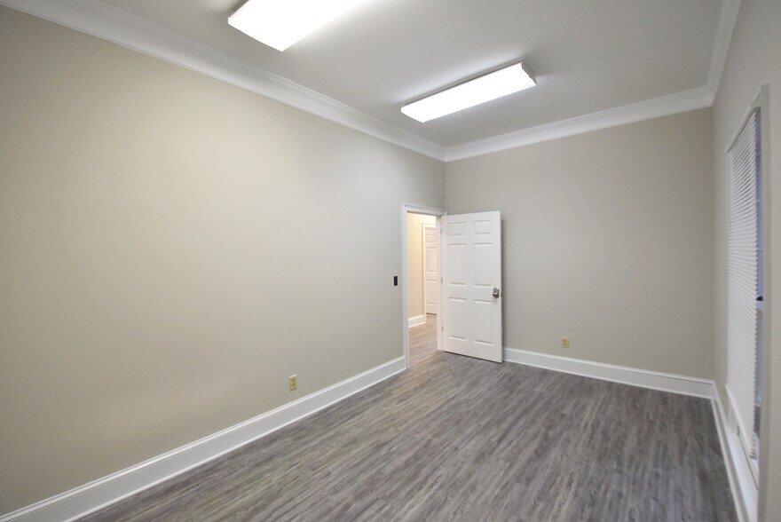 More Photos Of 109 N 85 Pky, Fayetteville Office For Lease