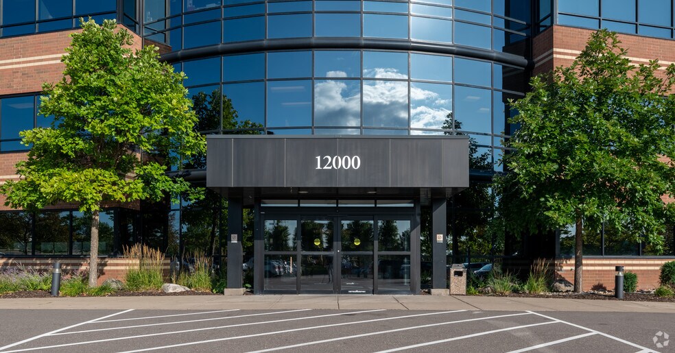 More Photos Of 12000 Elm Creek Blvd, Maple Grove Medical For Lease