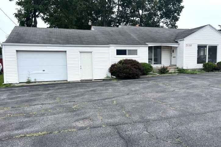 More Photos Of 2112-2138 N Reynolds Rd, Toledo Freestanding For Sale