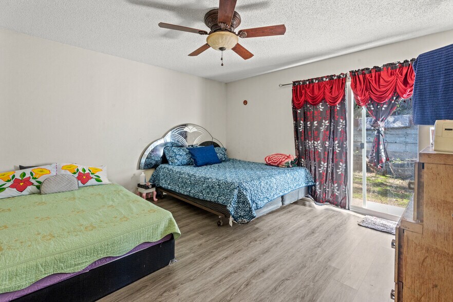 More Photos Of 2020 S Dora St, Ukiah Apartments For Sale