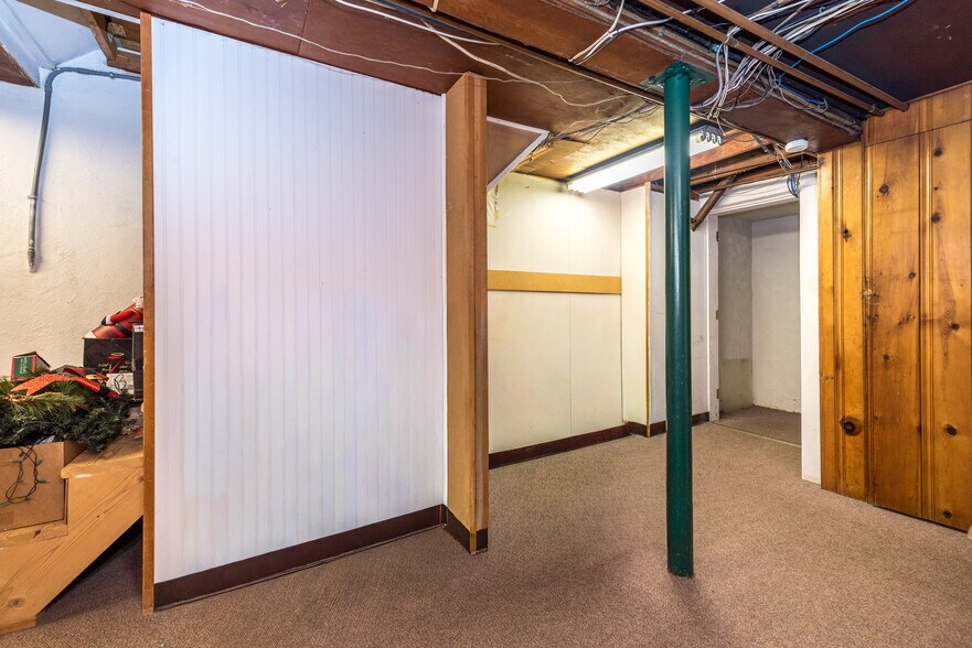 More Photos Of 1454 Bethlehem Pike, North Wales Storefront Retail Office For Lease