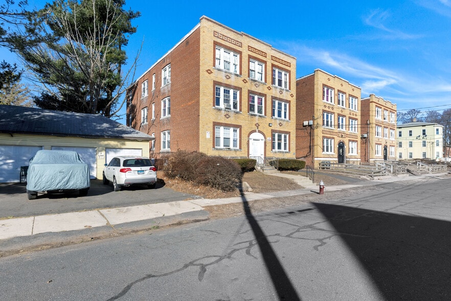 More Photos Of 24 Wilcox St, New Britain Apartments For Sale