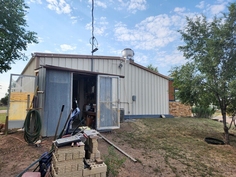 More Photos Of 101 Main St, Wiggins General Retail For Sale