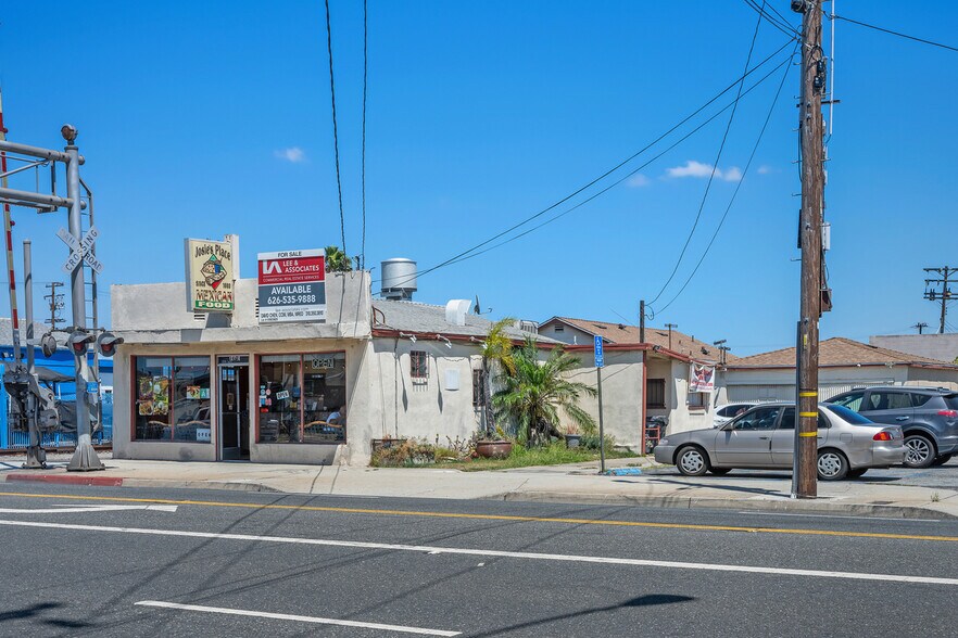 More Photos Of 16616-16622 S Normandie Ave, Gardena General Retail For Sale
