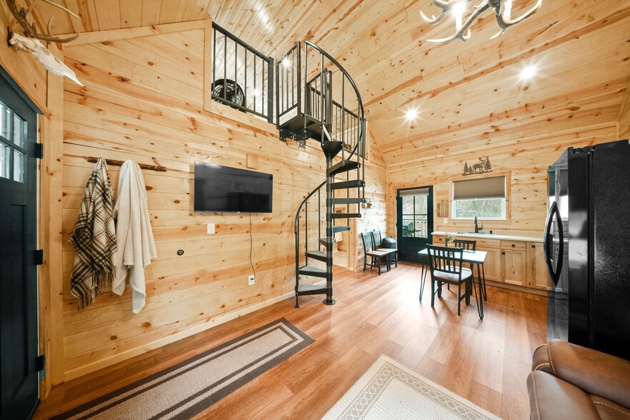 More Photos Of 325 Sinking Rd, Argillite Hospitality For Sale