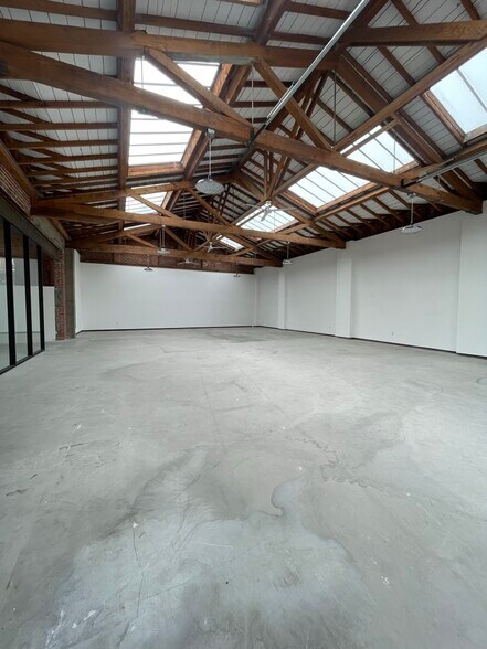 More Photos Of 4268 Broadway, Oakland Freestanding For Lease