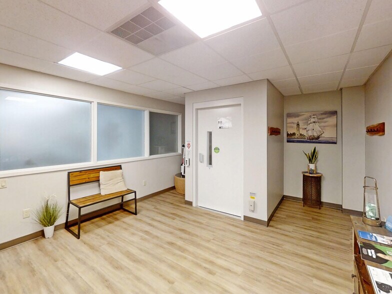 More Photos Of 3250 W Lake Rd, Erie Office For Sale