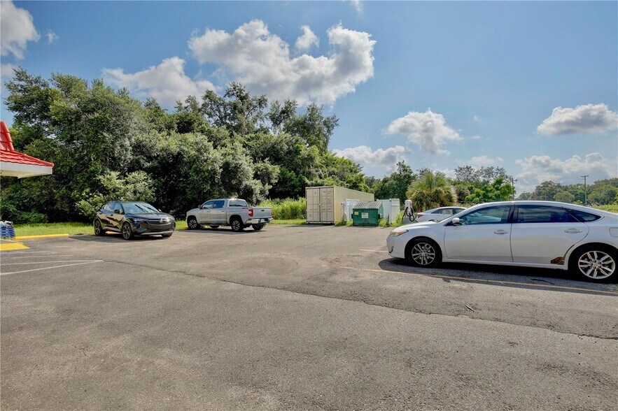 More Photos Of 2581 Sun Acres Blvd, Auburndale Convenience Store For Sale