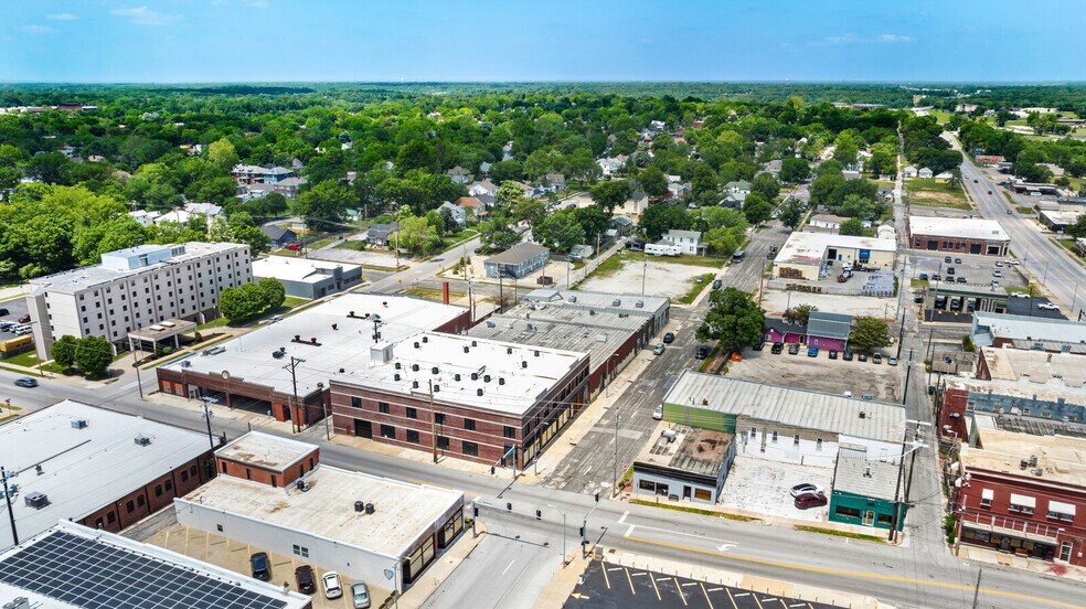 Primary Photo Of 124 S Joplin Ave, Joplin Warehouse For Sale