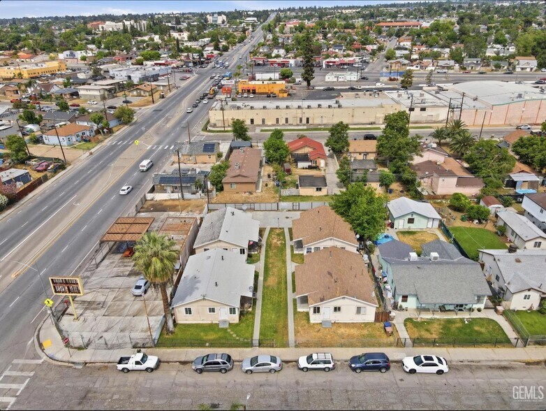 More Photos Of 2212 Lake St, Bakersfield Apartments For Sale