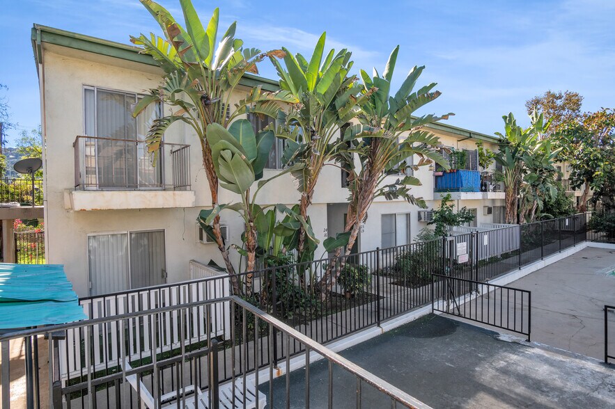 More Photos Of 4215 Vineland Ave, Studio City Apartments For Sale